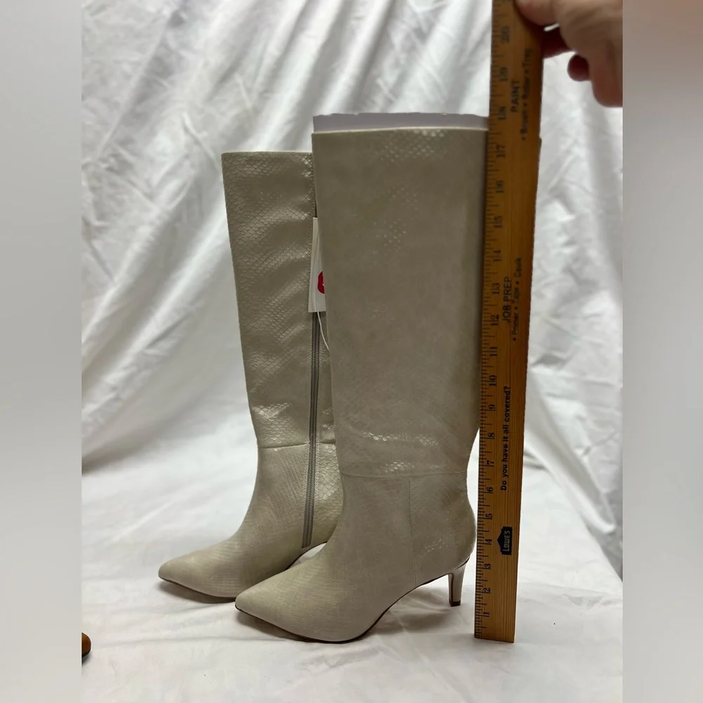 Off white tall boots - Picture 10 of 16
